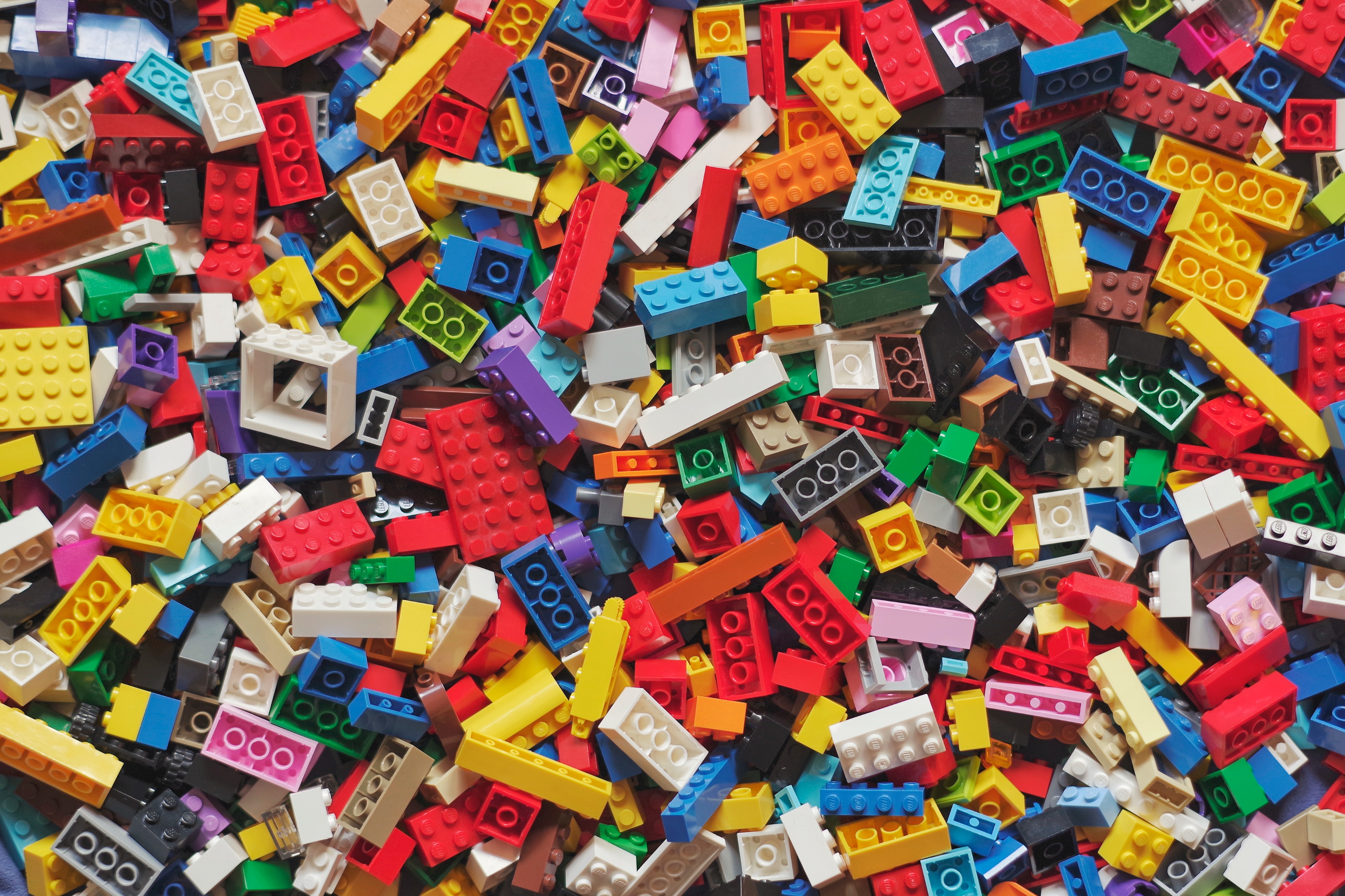 briques lego histoire de la marque lego origine du nom bien jouer danemark agence de naming bénéfik